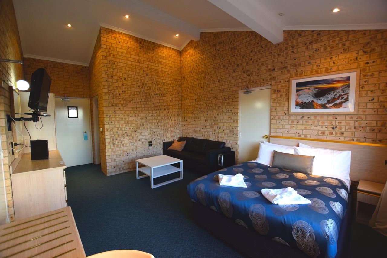 Alpine Resort Motel Джиндабайн Екстериор снимка