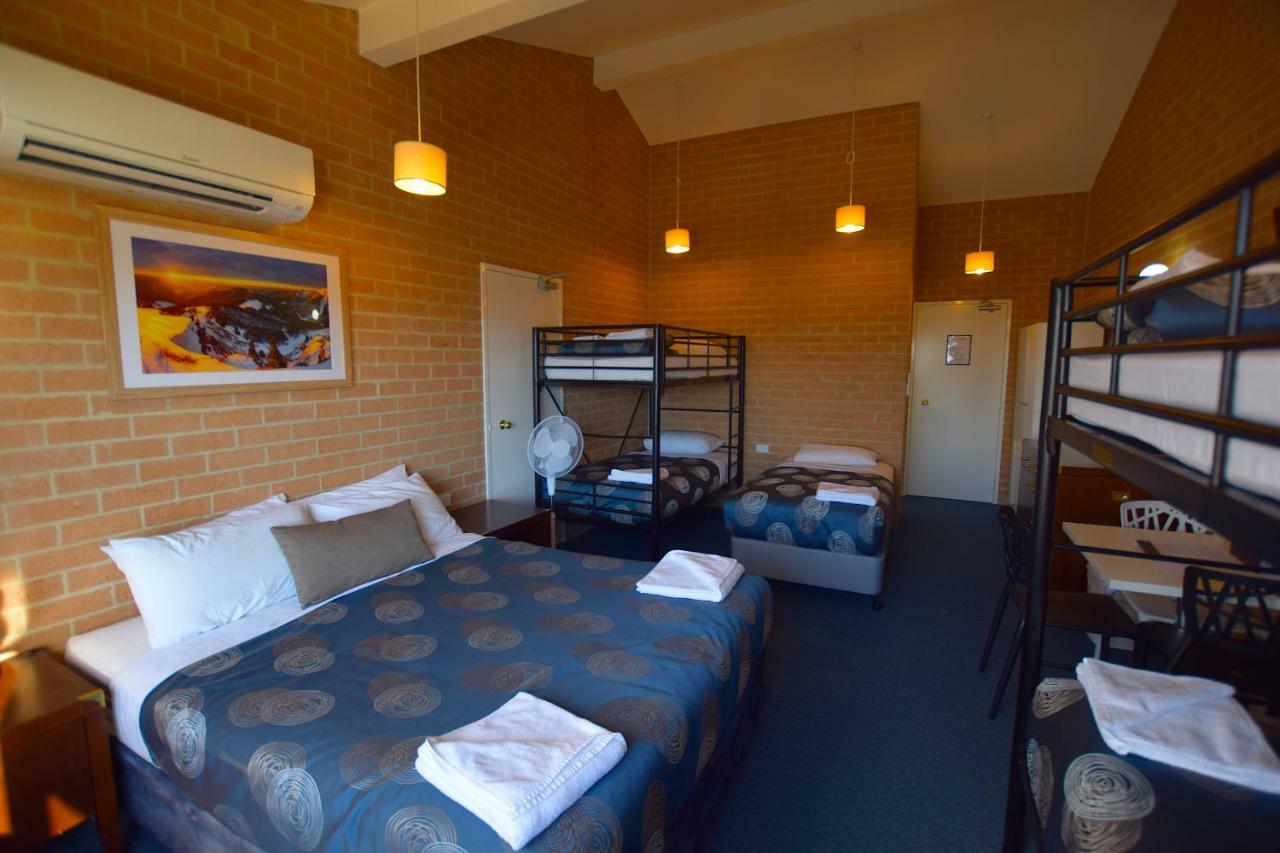 Alpine Resort Motel Джиндабайн Екстериор снимка